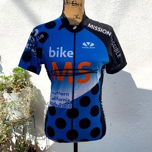 Women 🚴‍♂️ Cycling Jersey!